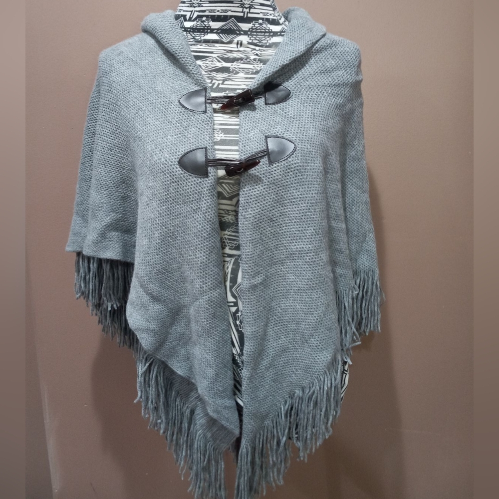 David and Young Toggle Closure Poncho Cape Shawl Heather Gray - Picture 3 of 4